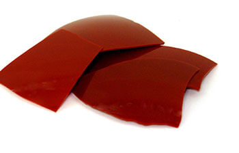 216 RW - antique red - Opaque, striking color, lead free